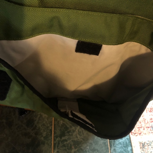 Patagonia Messenger Bag - Picture 12 of 13